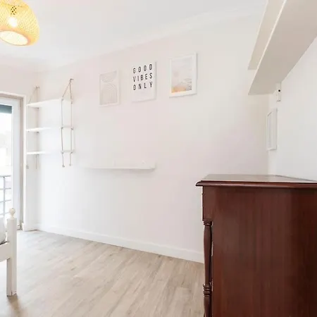 Center 3 Bdr - Family Haven Appartement