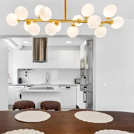 Center 3 Bdr - Family Haven