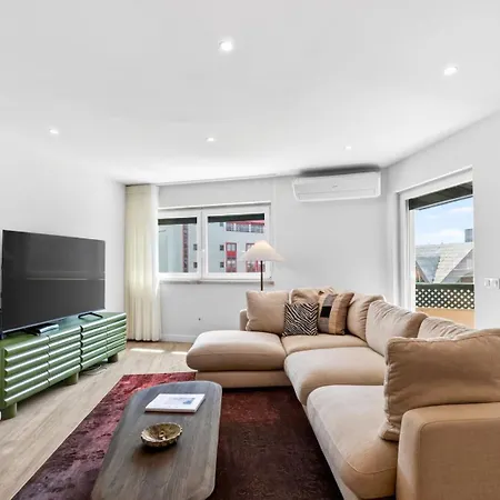Center 3 Bdr - Family Haven Apartment Cascais