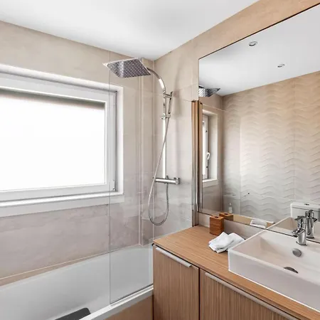 Center 3 Bdr - Family Haven *