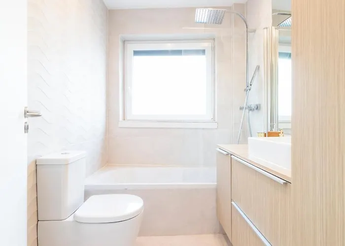 Center 3 Bdr - Family Haven Апартаменты *
